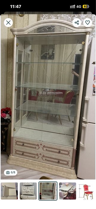 Стол со стульями