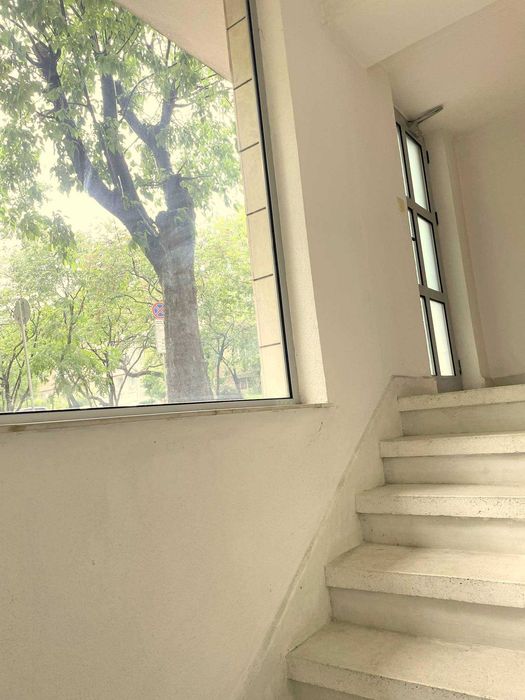 Продава се Офис в Варна, Спортна зала - 83 кв.м за 1627 €/кв.м - Снимка #7