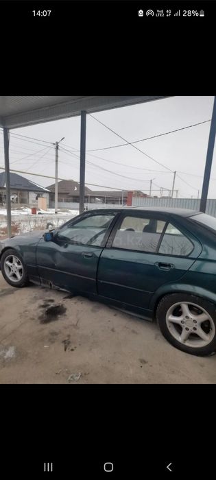 Срочно продам 320i