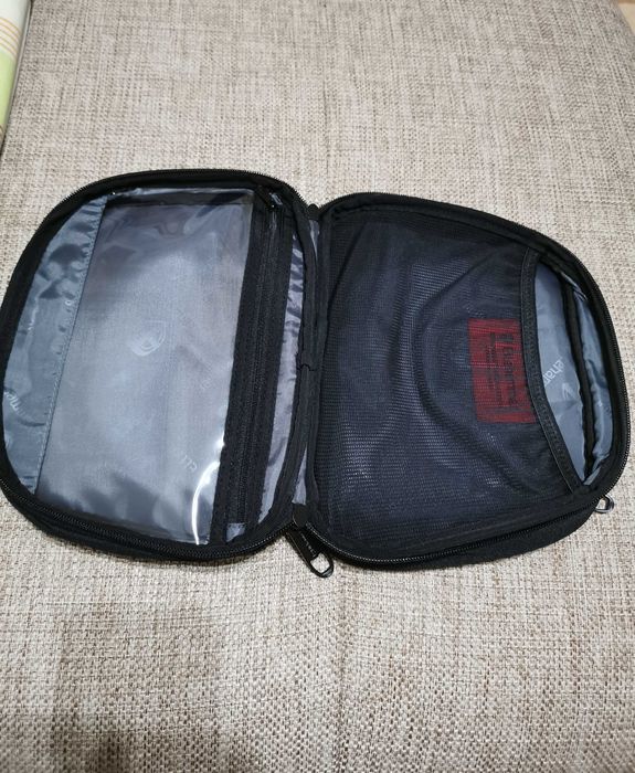 Borseta  noua unisex