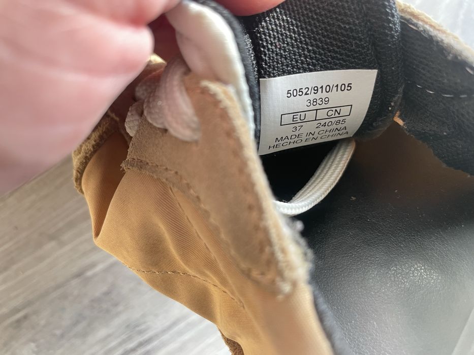 Krossovka Zara 37 razmer