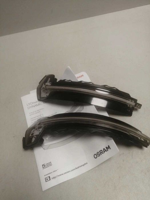 Странични мигачи за външни огледала Osram LEDDMI 8V0 BK S Audi A3