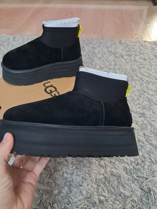 Ugg Mini Dipper Negre