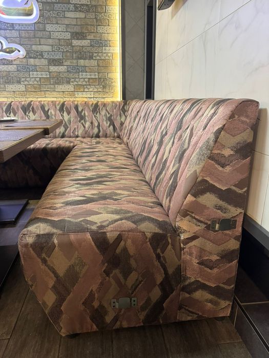 Продам мебель для кафе