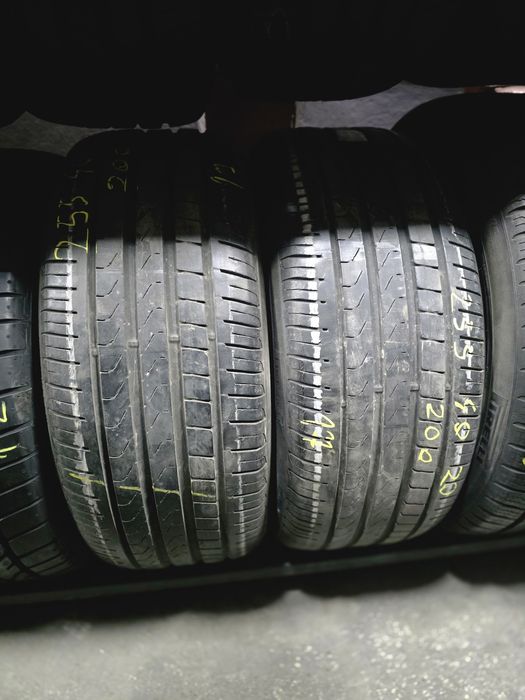 2x 255/40/20 VARA PIRELLI Stare excelentă