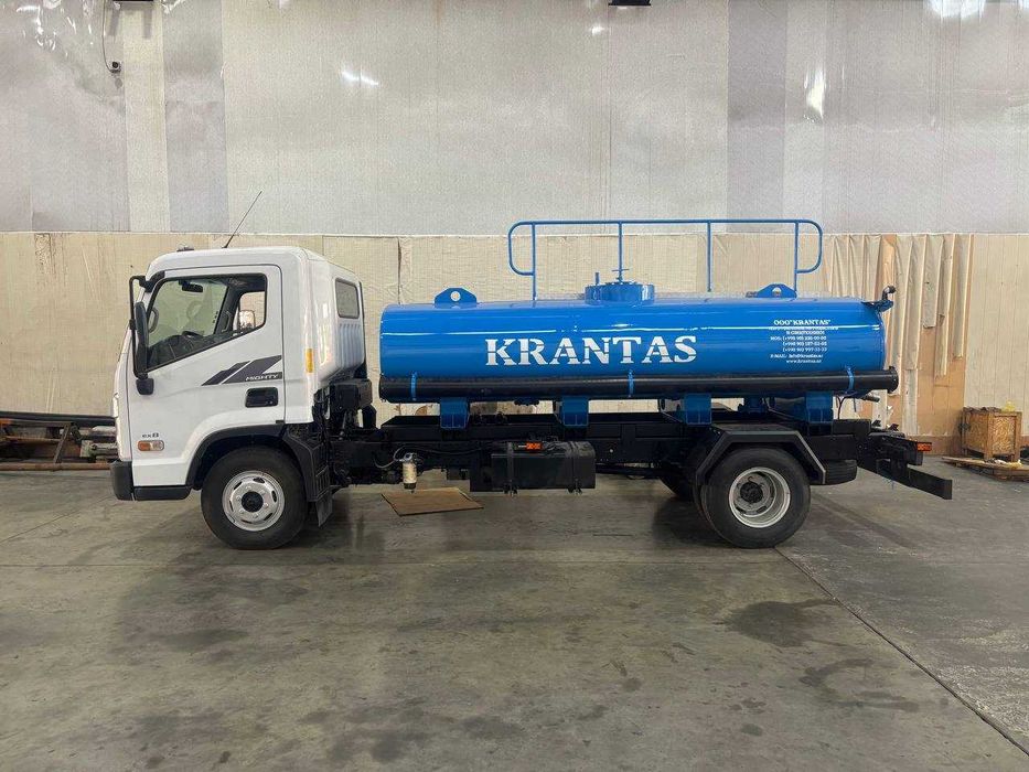 Автоцистерна для технической воды 4 м³ HYUNDAI EX8