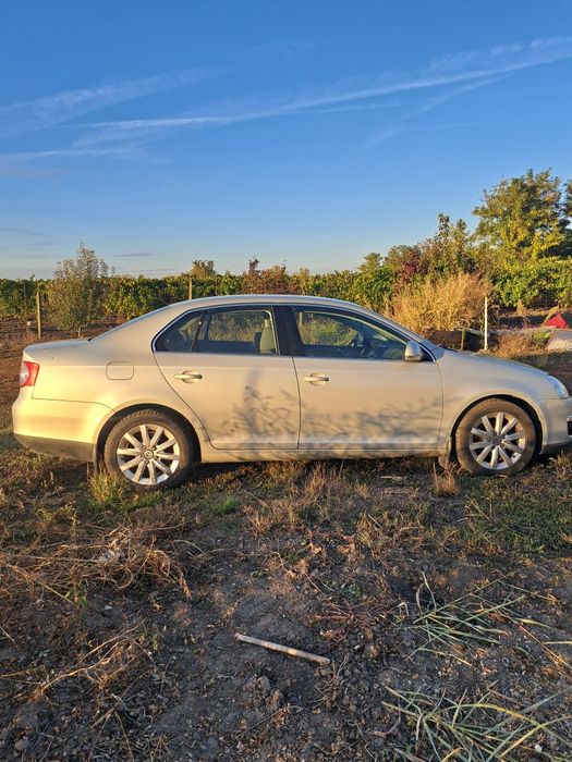 VOLKSWAGEN Jetta 2009 — imagine 4