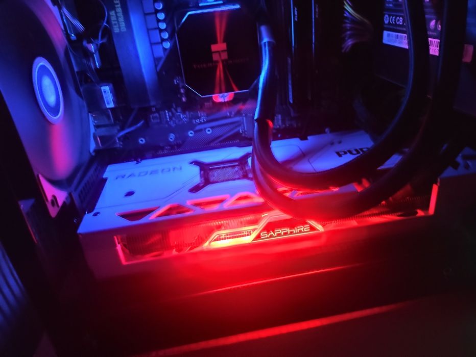 SAPPHIRE pure Radeon RX 7700 XT gAMING OC 12GB GDDR6