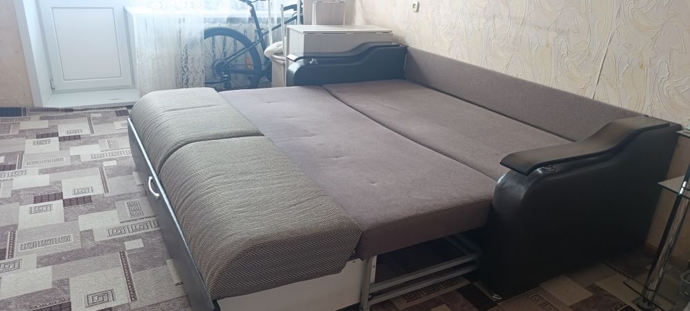Продам диван в хорошем состоянии