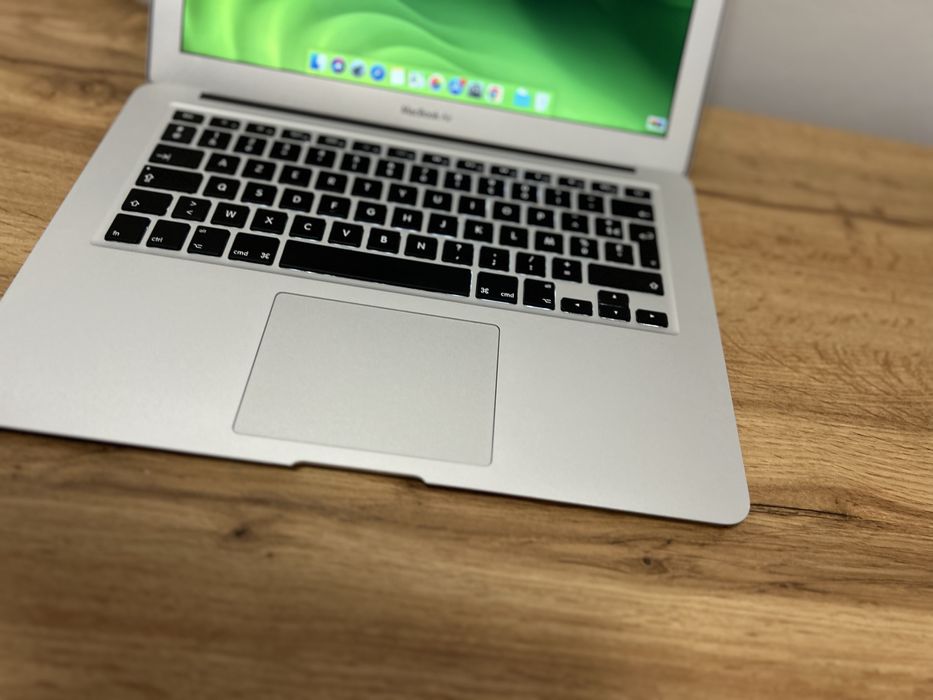Laptop MacBook  i5 bun