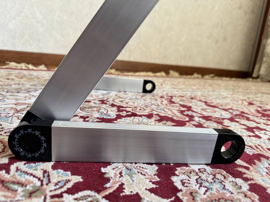 Подставка для книг и ноутбука