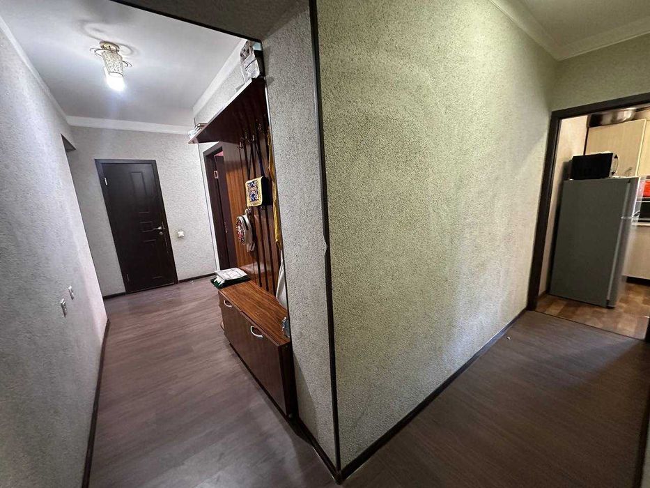 Продаётся 3х комн квартира на 3 этаже Ор-р 7 микрорайон Мегамаркет