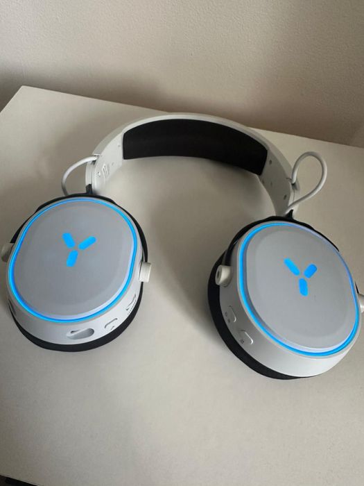 ISY IC 6010 Wireless RGB Gaming Ca noi