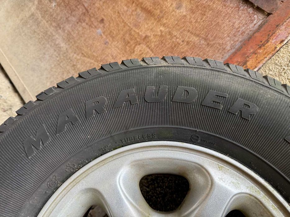 Алуминиеви джанти с гуми 15 цола за джип Mitsubishi Pajero