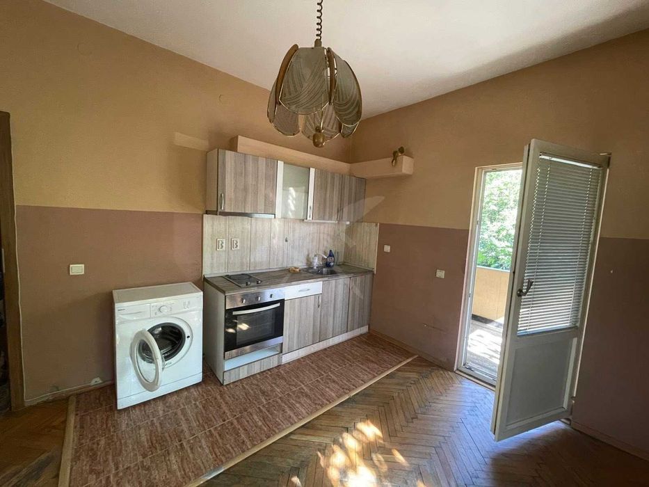 Продава се Тристаен апартамент в Пловдив, Каменица 1 - 150 кв.м за 1267 €/кв.м - Снимка #6