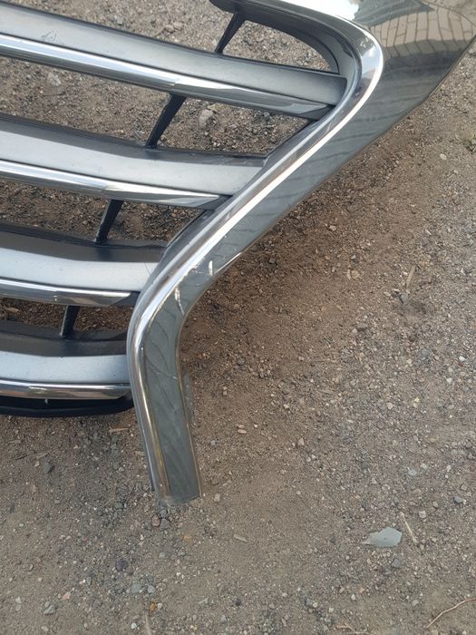 Продам решётку на Лексус 570.