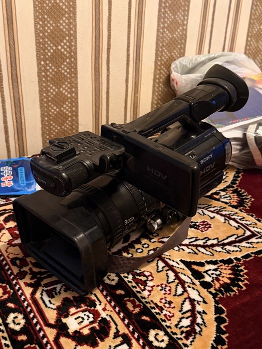 продам камеру HVR Z1E