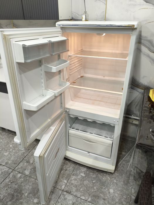 Продам б/у холодильник Атлант