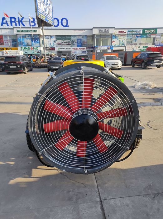 Опрыскиватель садовый прицепной 1т