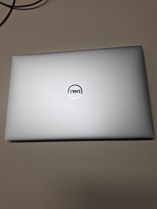 Dell XPS 13 9310, i7-11 gen, 16 GB RAM
