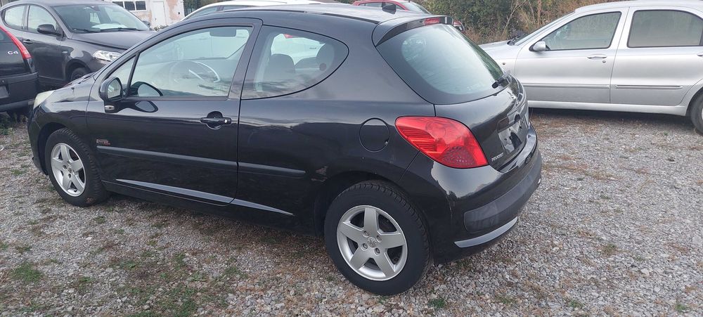 Peugeot 207 1,4 i , Пежо 207 на части! 
Февруари 2009