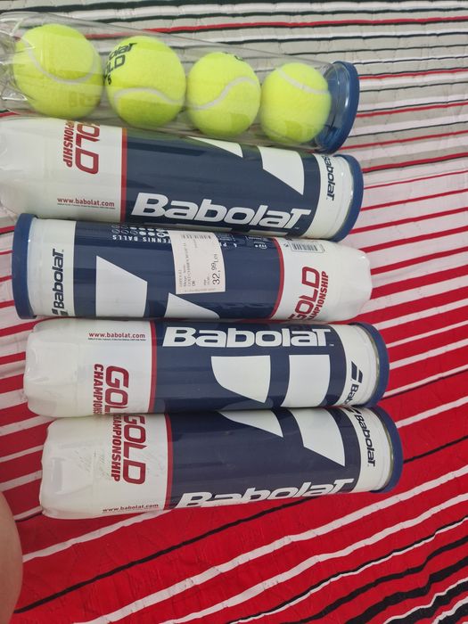 Vând mingii tenis babolat