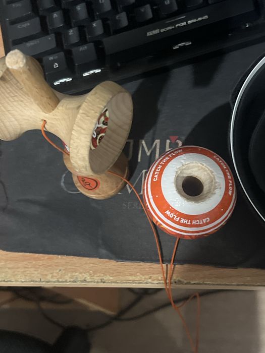 schimb kendama europa record plus wildfire cu ceva antiskid bun