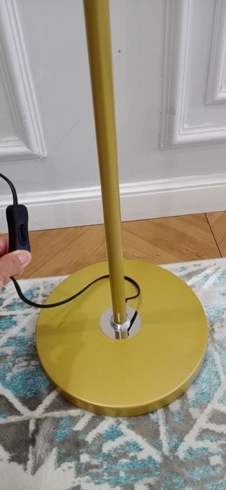 Продам Лампа напольная