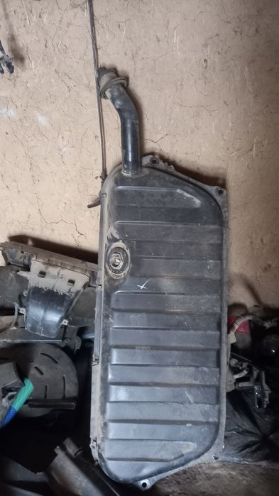 Мерс 190 разбор запчасть