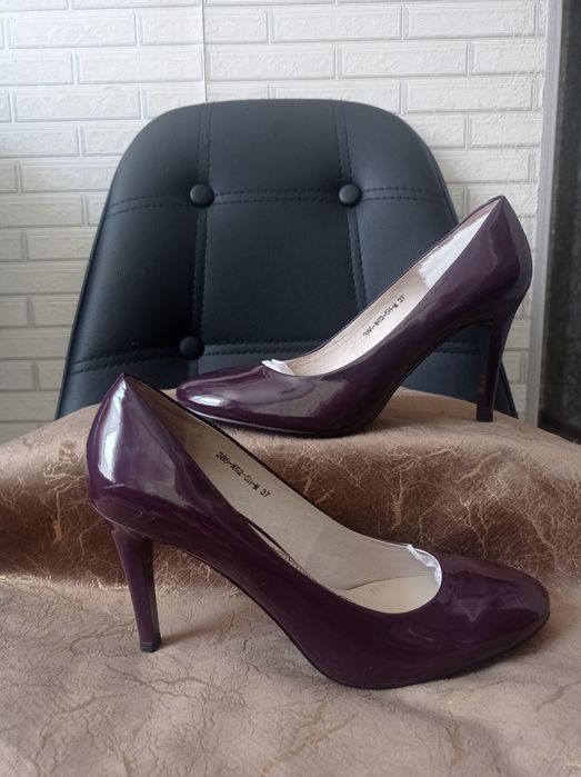 Продам туфли каждые по 2500