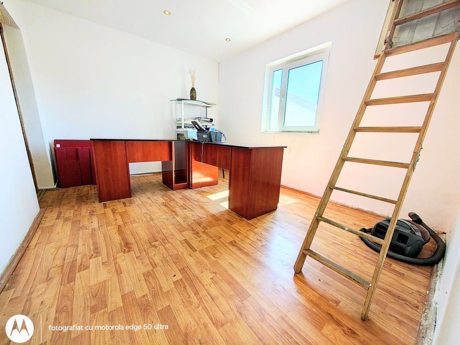 Ocazie! Casa de vânzare în Hunedoara, vis-a-vis de Draxlmaier. Preț 79900 EUR Negociabil