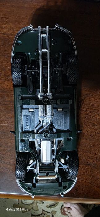 модели в масштабе 1:18.