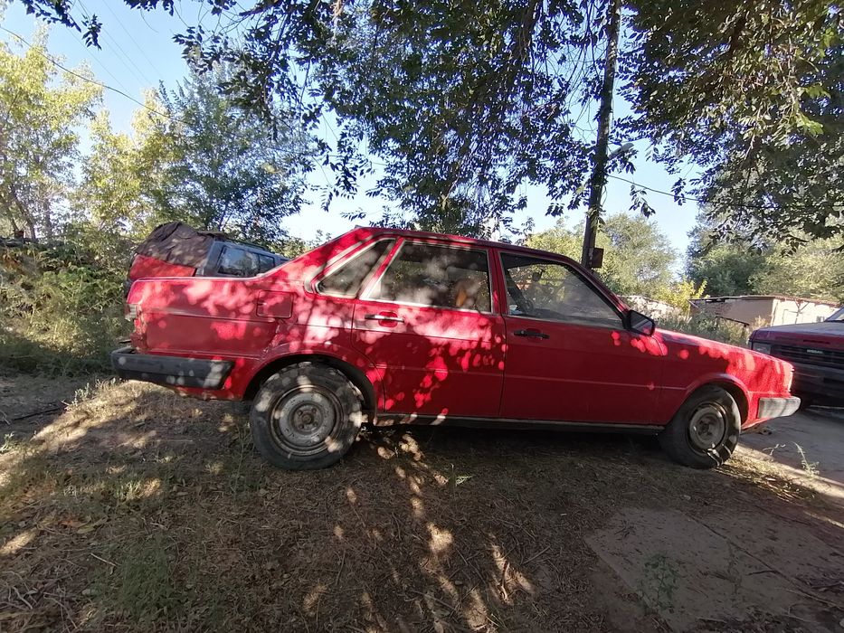 Продаётся Ауди 80