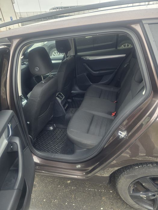 Vand Skoda octavia 3. Sau schimb doar cu cutie automata