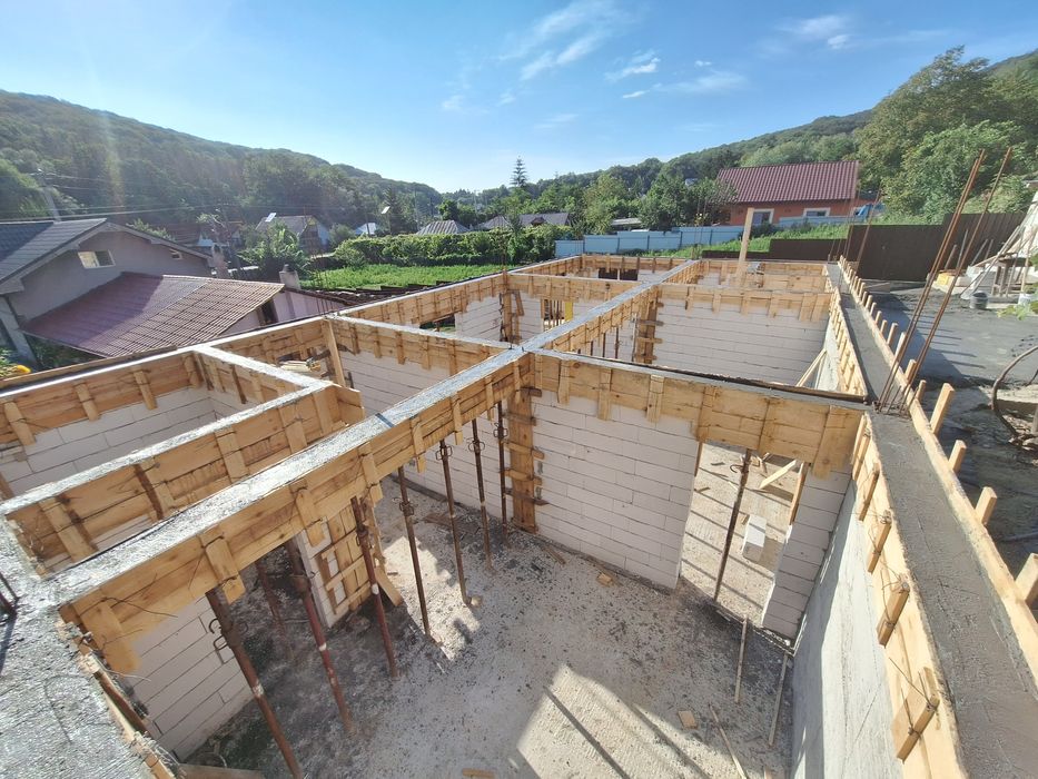 Execut lucrări în construcții