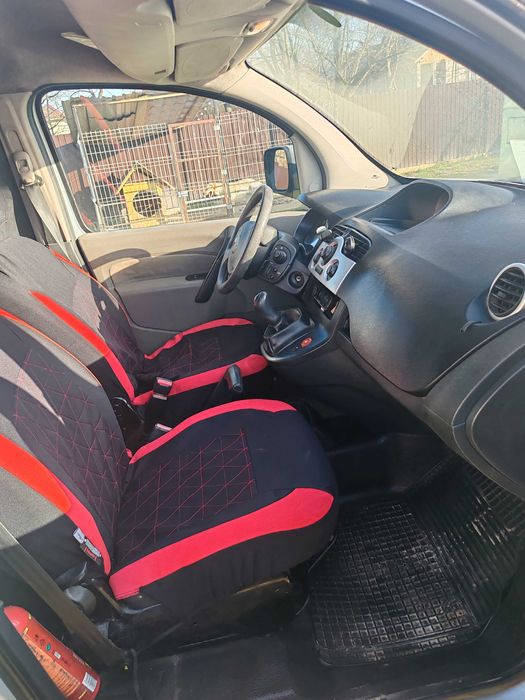 Vând Renault kangoo