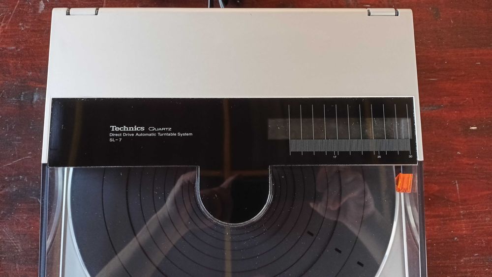 Technics SL-7 Linear tracking turntable