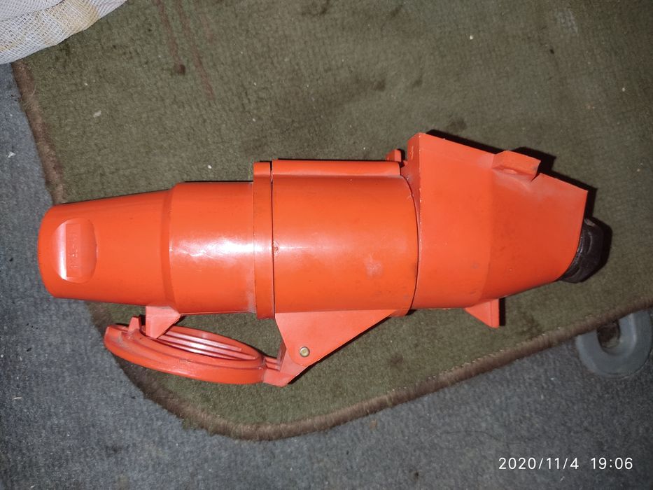 Евро контакт 220v