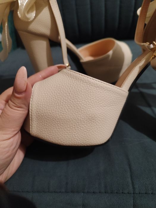 Босоножки- туфли летние новые