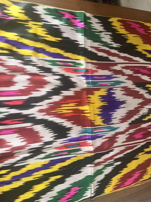 Продам отрез хан атлас