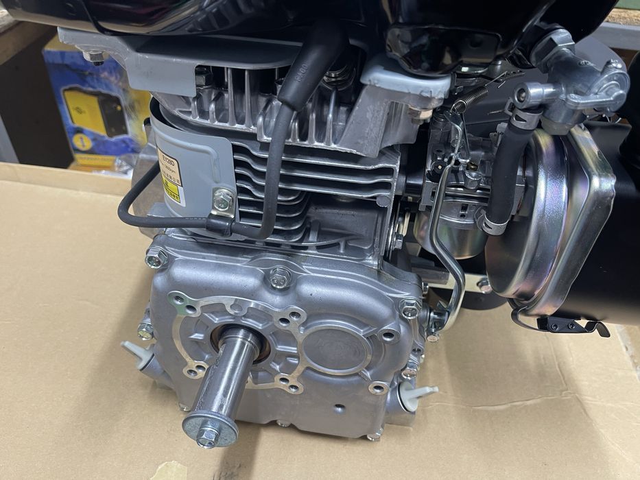 Двигатель Subaru-Robin EY28D