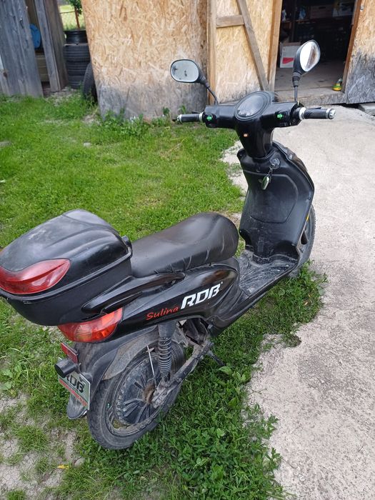 Vând pachet 2 scutere electrice