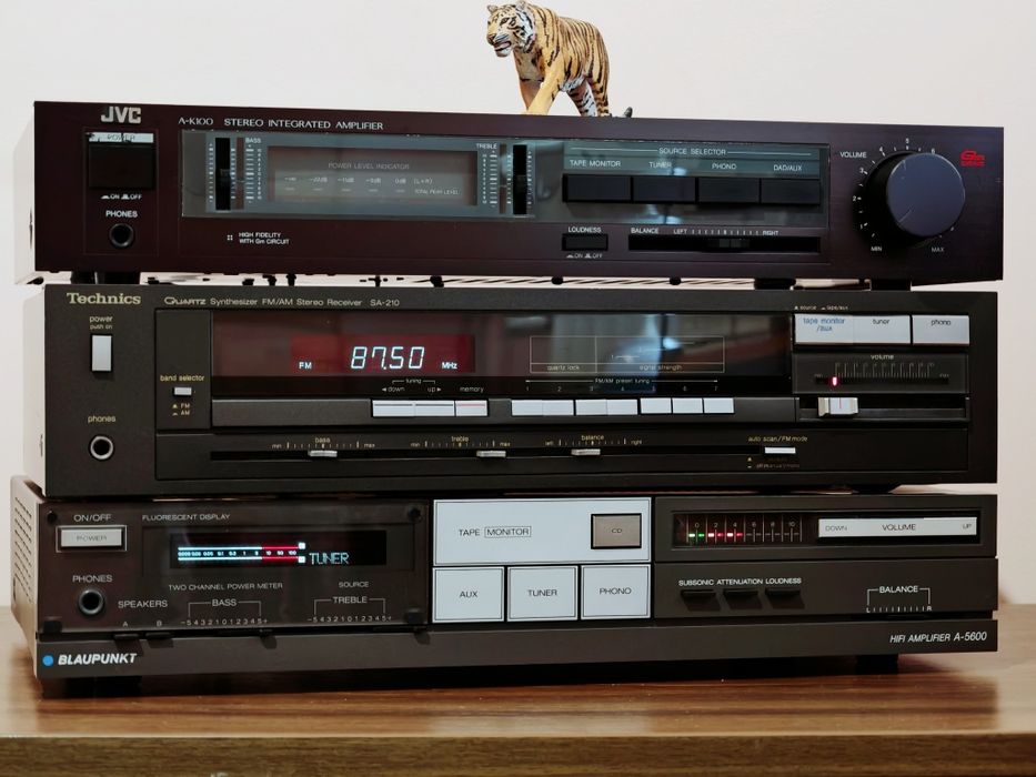 Blaupunkt A-5600. Amplif. superbe. Atenție la anunț. Prețuri fixe !