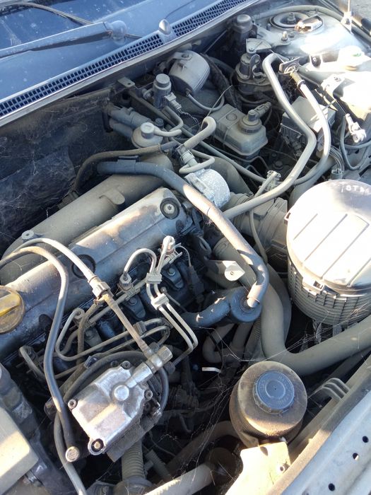 Рено лагуна 96г.2.0 бензин и 1.9.дти 99г