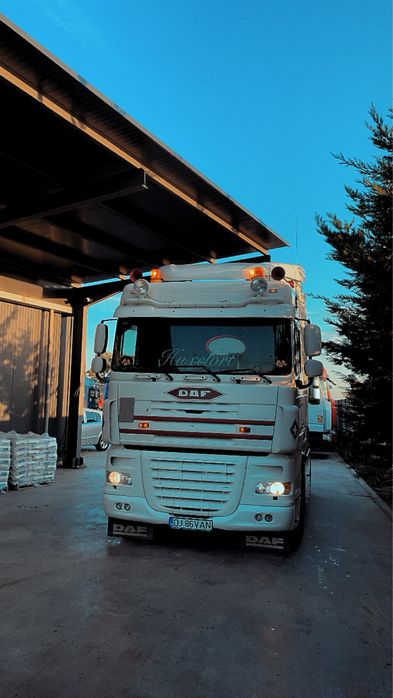 Cap tractor DAF XF 2006