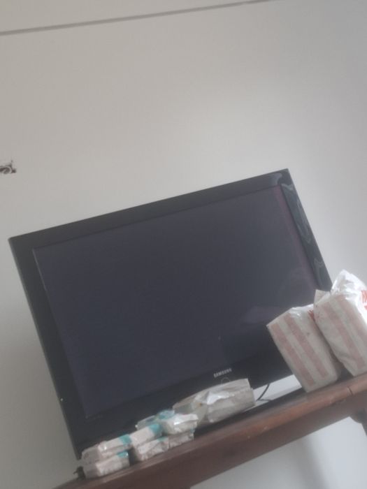 TV samsung  model vechi