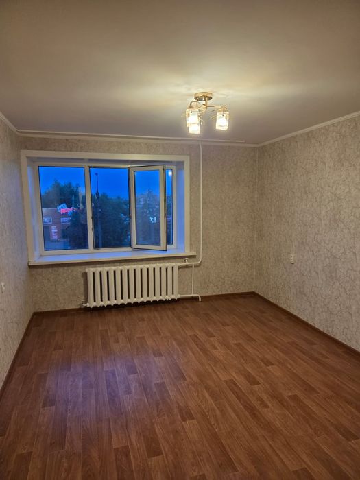 Продам 2к в центре 3/9