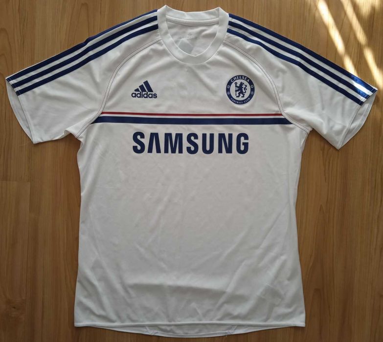 Футболни тениски на различни отбори 2