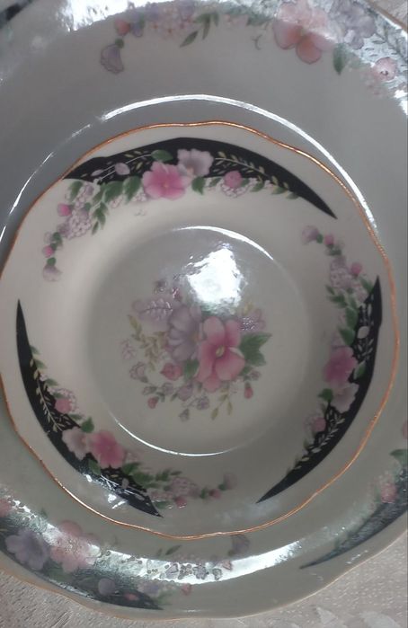 Тарелки новые продаётся