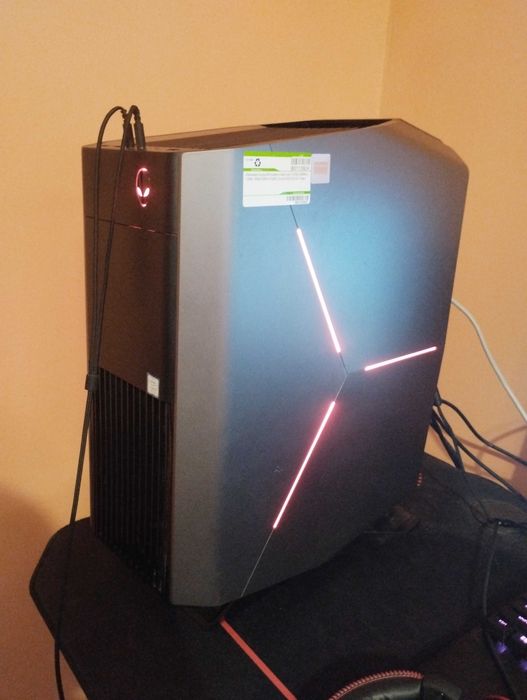Alienware Aurora R8 , i7